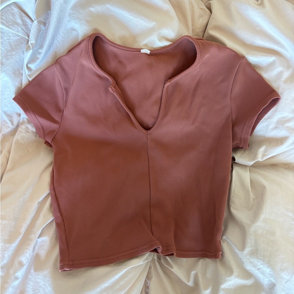 Short sleeve alo cropped top